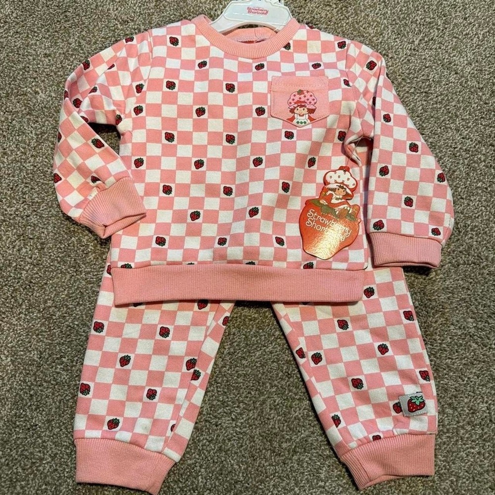 Strawberry Shortcake pink checkered tracksuit size 18 months